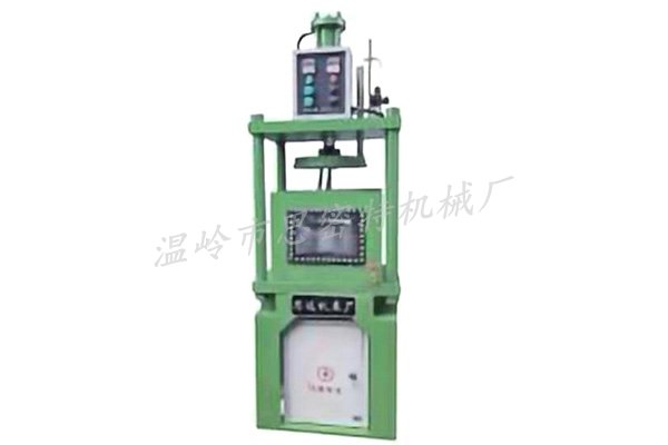 鋼圈（quān）檢漏測（cè）試機.jpg