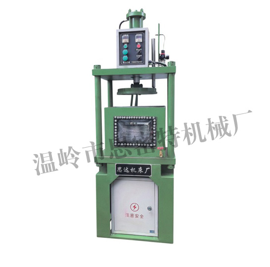 鋼圈（quān）檢漏測試機.jpg